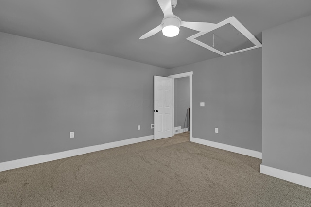 unfurnished room featuring ceiling fan and carpet flooring