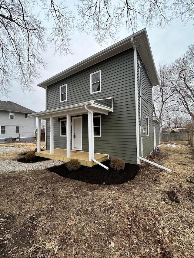 view of front of home with covered porch