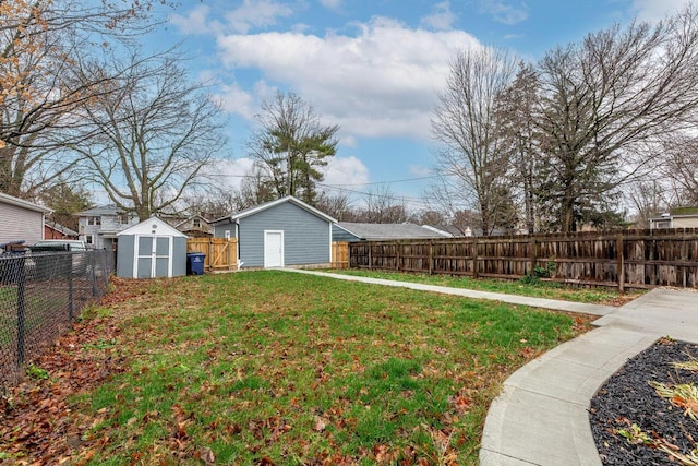 view of yard with a storage shed