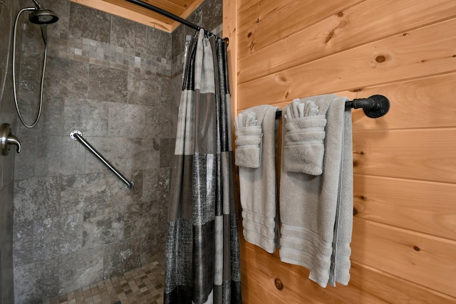 14485 Jack Run Rd, Rockbridge, OH 43149 - full bathroom with tiled shower