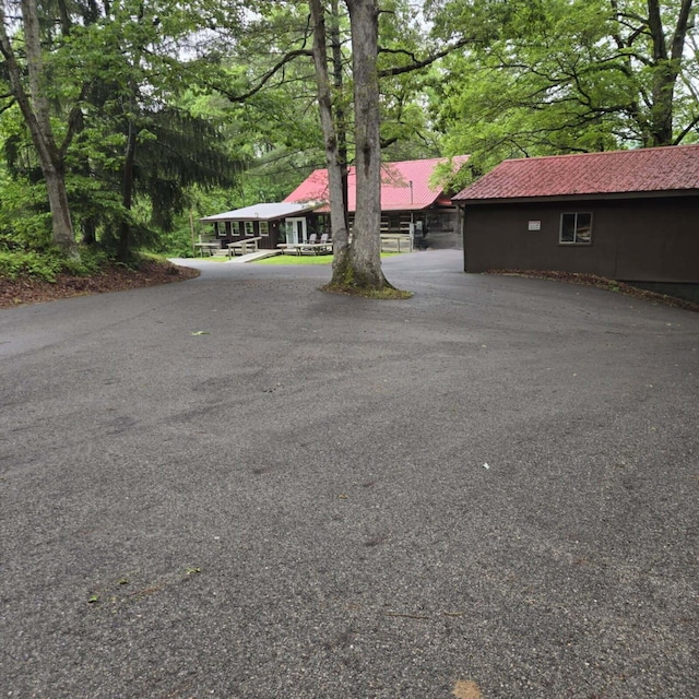 14485 Jack Run Rd, Rockbridge, OH 43149 - view of front of property featuring asphalt driveway