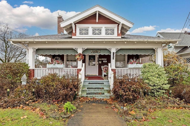 view of front of property featuring a porch