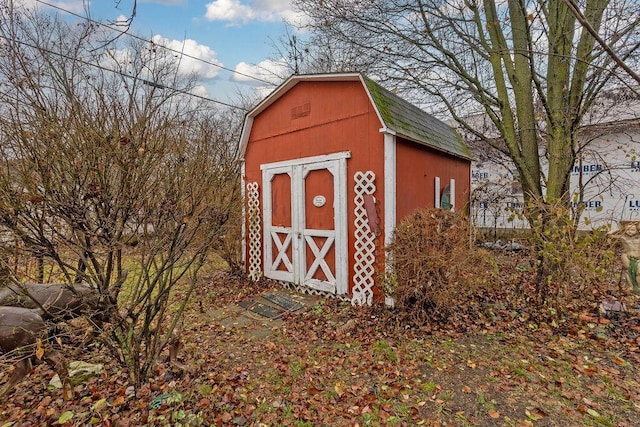 view of outbuilding