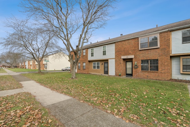 view of front of house with a front yard