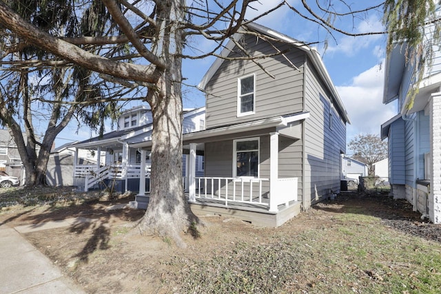 view of front of property with covered porch