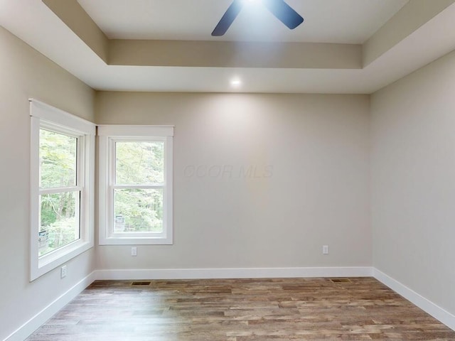783 Crestrose Dr, Howard, OH 43028 - unfurnished room featuring ceiling fan, wood finished floors, baseboards, and recessed lighting