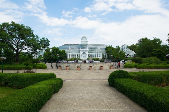 view of surrounding community