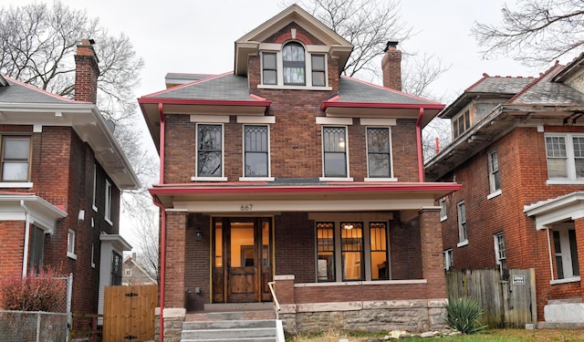 view of front of property featuring covered porch