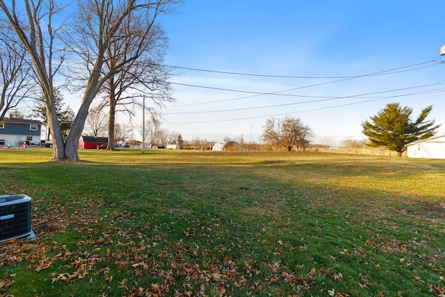 view of yard featuring cooling unit