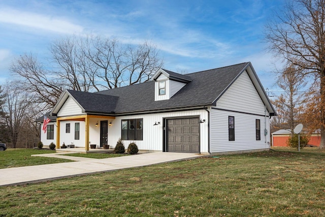 view of front of property with a front lawn