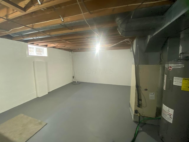 491 Clairbrook Ave Unit Jg3, Columbus, OH 43228 - basement with water heater