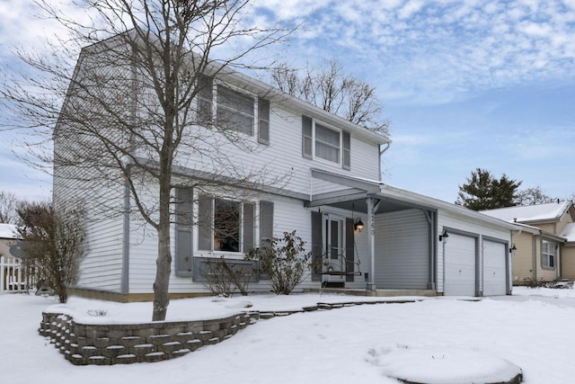 view of front property featuring a garage