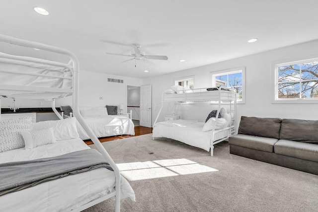 bedroom featuring carpet floors and ceiling fan