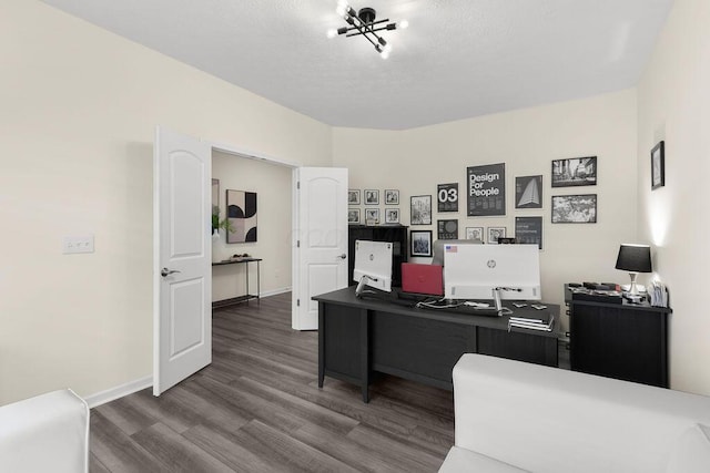 531 White Fawn Run, Delaware, OH 43015 - office area with wood finished floors and baseboards