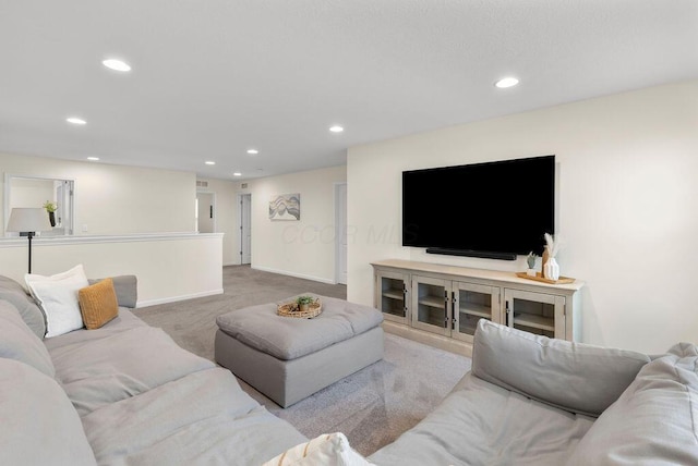 531 White Fawn Run, Delaware, OH 43015 - living area featuring recessed lighting, carpet flooring, and baseboards