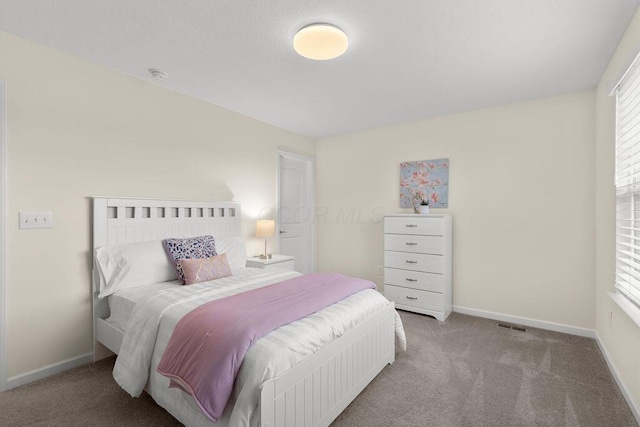 531 White Fawn Run, Delaware, OH 43015 - carpeted bedroom featuring baseboards