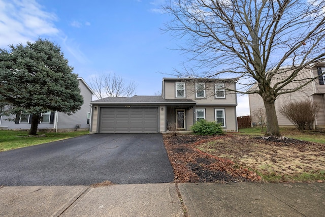 view of front property featuring a garage