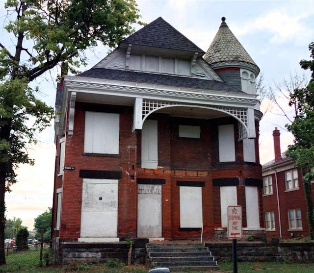 view of front of house