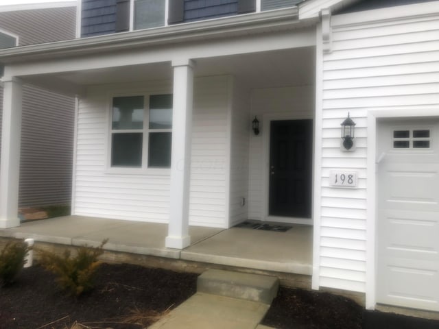 198 Whitetail Trl, Johnstown, OH 43031 - property entrance with covered porch