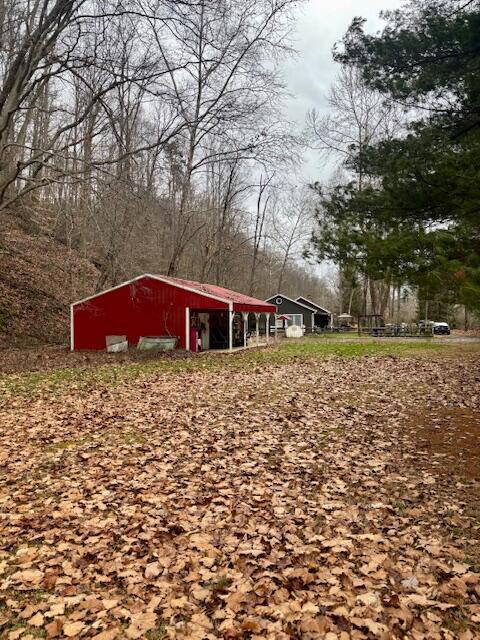 surrounding community with an outbuilding