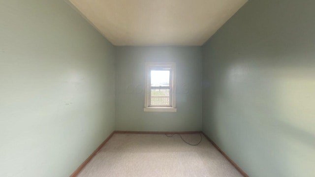 unfurnished room featuring carpet floors