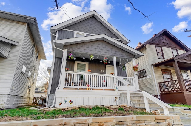 view of front of property featuring a porch