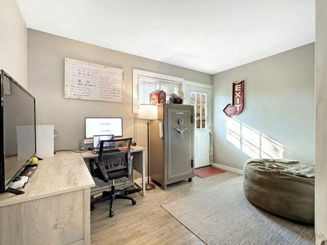 office area featuring light hardwood / wood-style floors