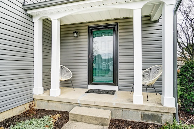 entrance to property with covered porch