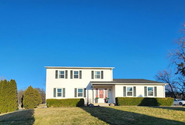 view of front of house featuring a front yard