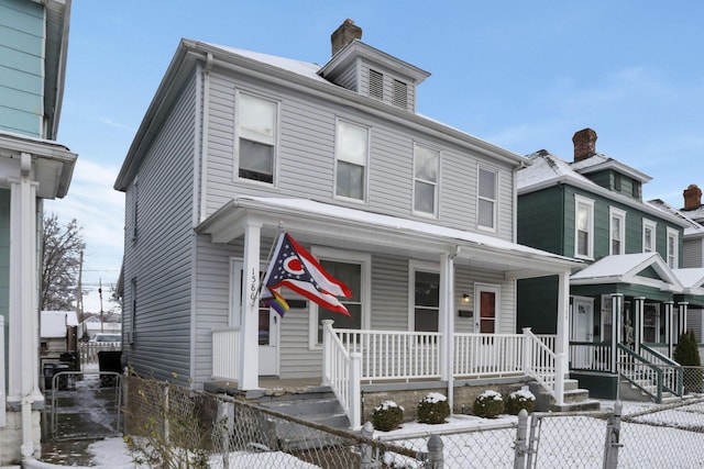 view of front of property featuring a porch