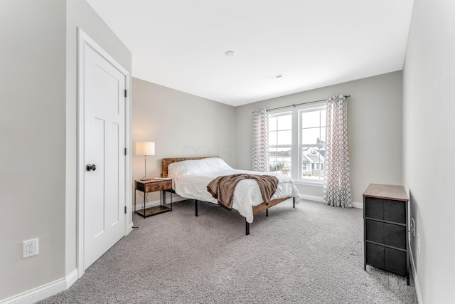 bedroom with carpet flooring