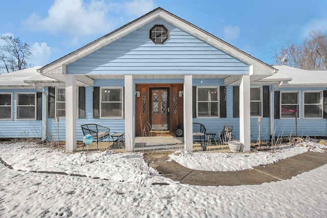 view of front facade with a porch