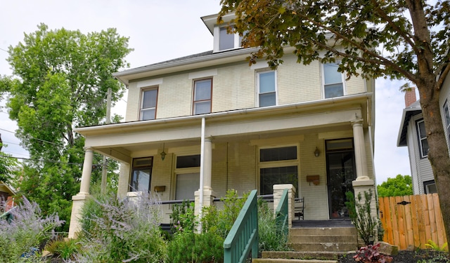 view of front facade featuring covered porch