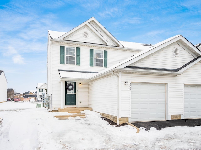 view of front property featuring a garage