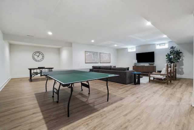 rec room featuring light hardwood / wood-style flooring