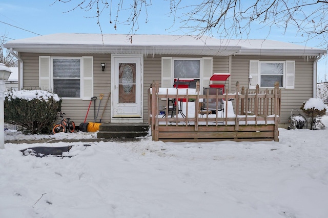 view of front of property