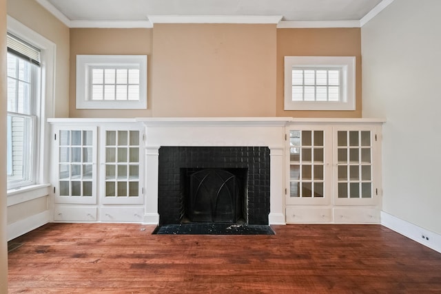 room details featuring hardwood / wood-style floors and crown molding