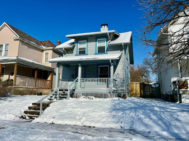 view of front of property featuring a porch