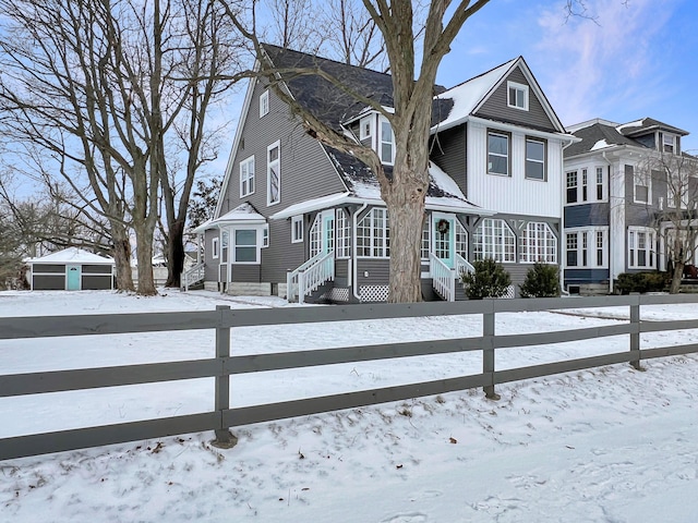 view of front of property