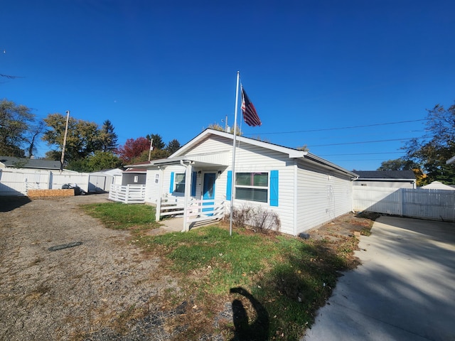 view of front of home