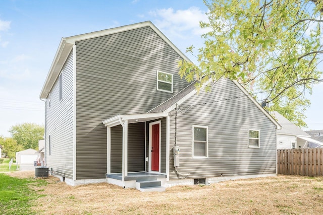 view of front facade with a front yard