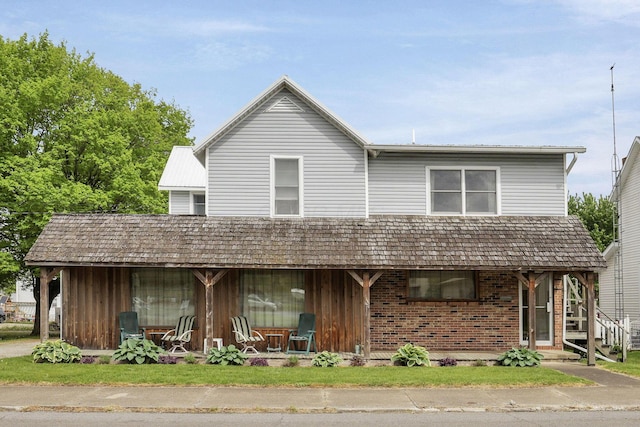 view of front of home featuring covered porch