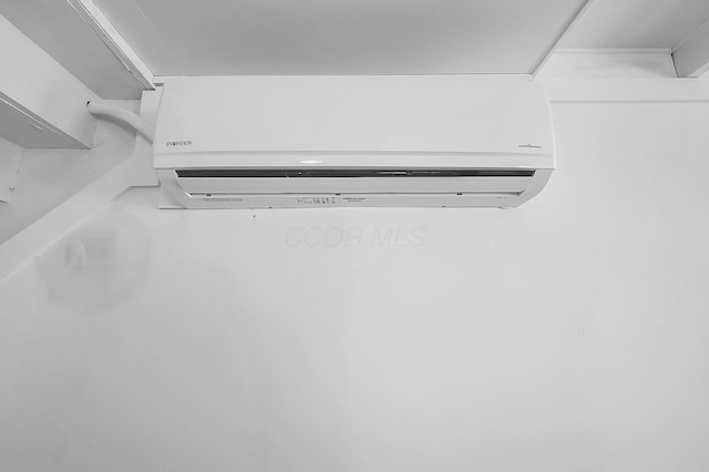 details with a wall mounted AC