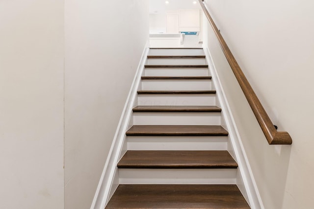 2015 W 5th Ave Unit 211, Columbus, OH 43212 - view of stairway