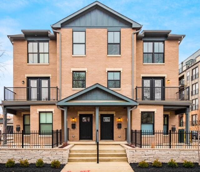 view of front facade featuring french doors