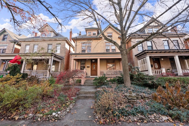 view of front of home featuring covered porch