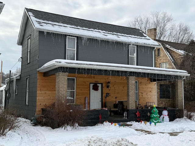 view of front facade featuring covered porch