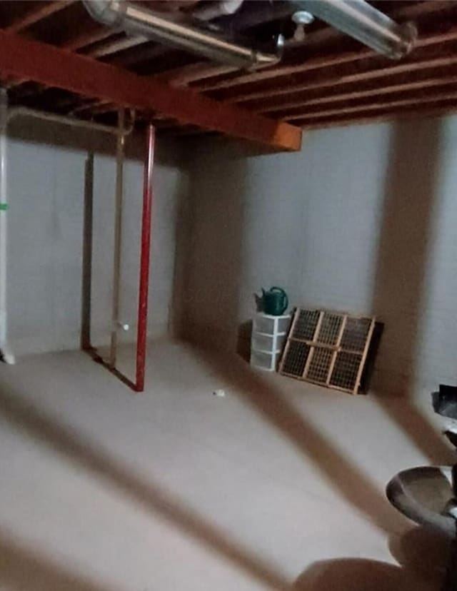 view of unfinished basement