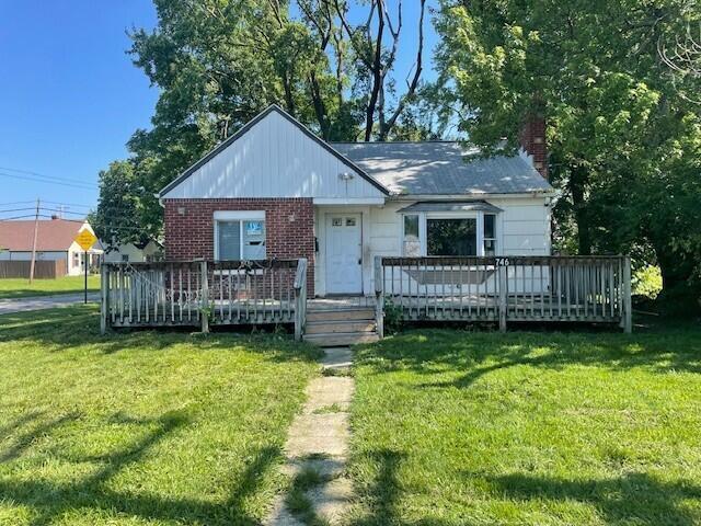 746 Oakland Park Ave, Columbus, OH 43224 - photo 1