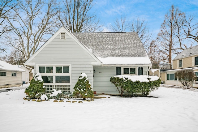 view of front of property